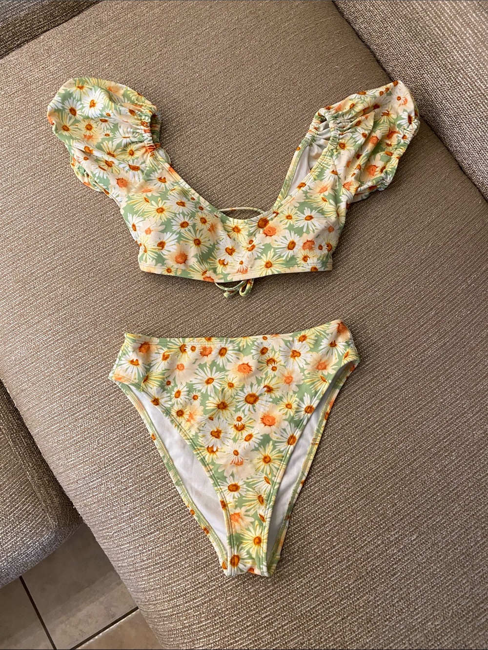 🌼 Wild Fable Floral Daisy Puff-Sleeve Bikini High Waist Bottoms